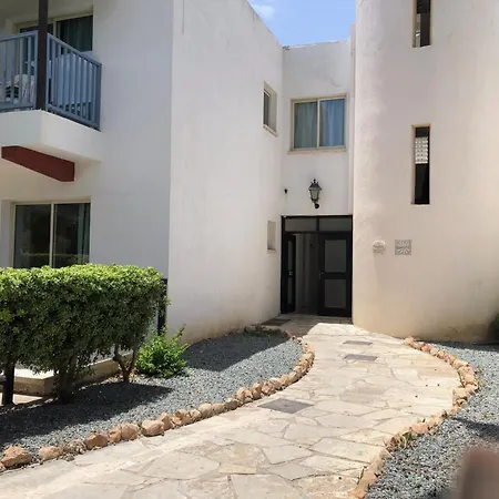 Paphos Gardens - 1Br Apt Near Pool, 5 Mins To Beach And Shops Apartment *