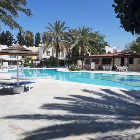 Sunny Garden By & Pool - Apartment *